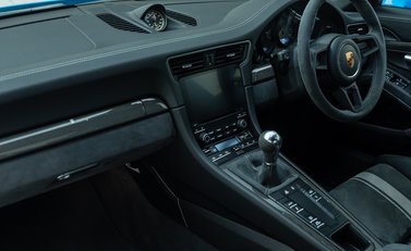 Porsche 911 GT3 (991.2) 19