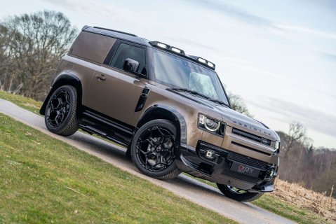 Land Rover Defender D250 X-Dynamic SE HardTop Obsidian WildTrak 19