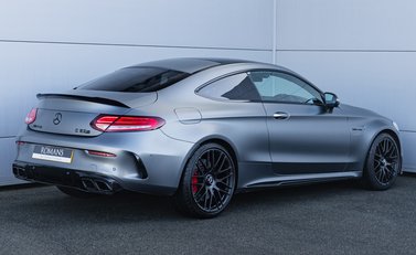 Mercedes-Benz C63 AMG S PREMIUM PLUS 4