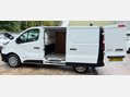 Renault Trafic 1.6 dCi ENERGY 27 Business Panel Van 5dr Diesel Manual SWB Standard Roof Eu 21