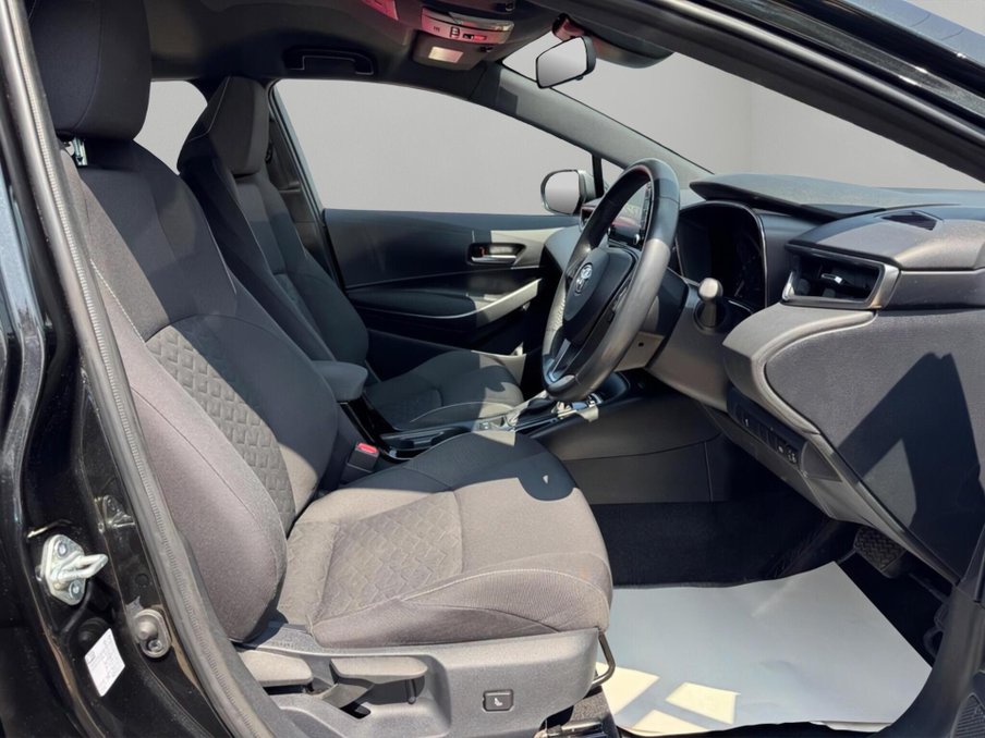 2023 Toyota Corolla — image 12