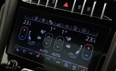 Lamborghini Urus V8 15