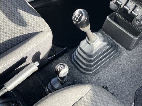 Suzuki Jimny 1.5 SZ5 ALLGRIP 3dr 30