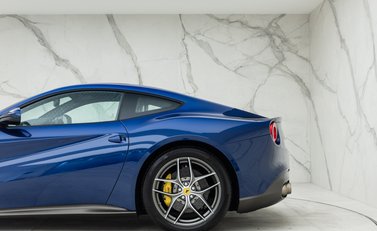 Ferrari F12 Berlinetta 28