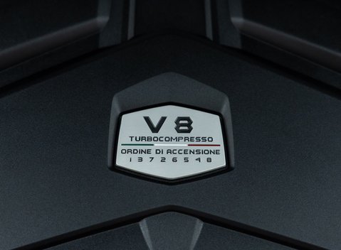 Lamborghini Urus PERFORMANTE 56