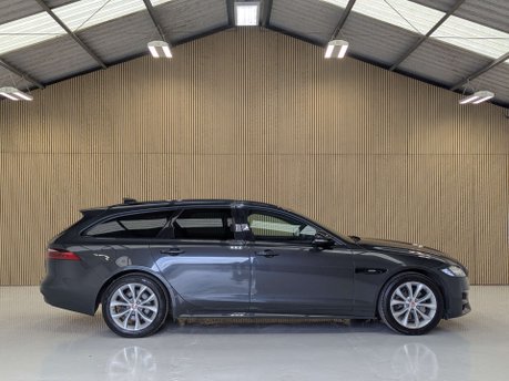 Jaguar XF 2.0 XF R-Sport D AWD Auto 4WD 5dr 18