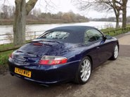 Porsche 911 CARRERA 2 CONVERTIBLE 7