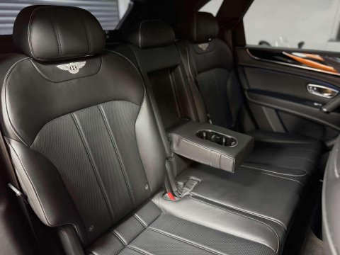 Bentley Bentayga 4.0d V8 SUV 5dr Diesel Auto 4WD Euro 6 (s/s) (435 ps) 50