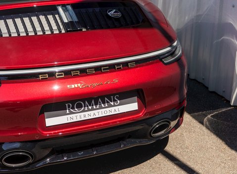 Porsche 911 (992) Targa 4S Heritage Design Edition 29