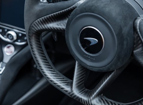 McLaren 765LT Spider 19