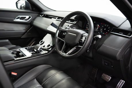 Land Rover Range Rover Velar 2.0 P250 R-Dynamic HSE SUV 5dr Petrol Auto 4WD Euro 6 (s/s) (249 ps) 5