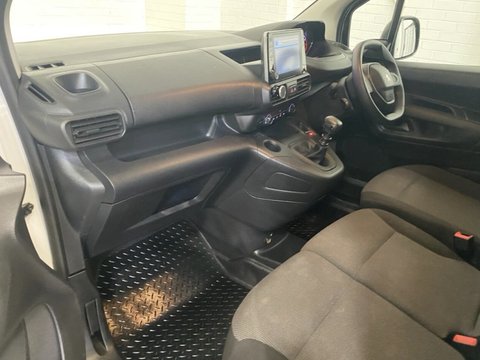 Peugeot Partner BLUEHDI PROFESSIONAL PREMIUM PLUS L1 12