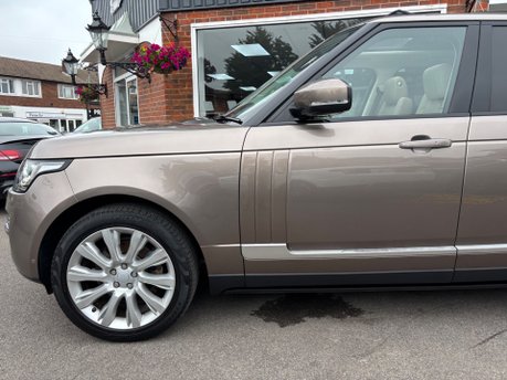 Land Rover Range Rover TDV6 VOGUE SE 6