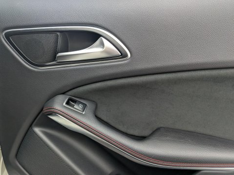 Mercedes-Benz GLA 2.1 GLA220 CDI AMG Line 7G-DCT 4MATIC Euro 6 (s/s) 5dr 17