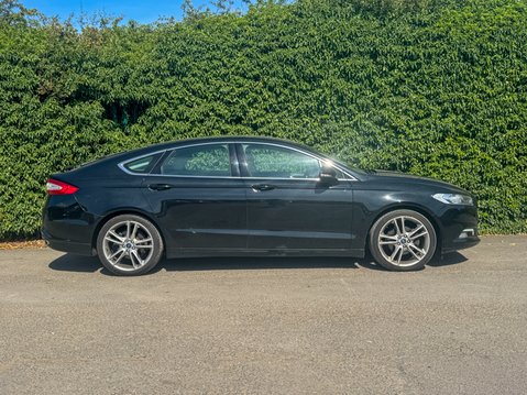 Ford Mondeo 2.0 TDCi Titanium Hatchback 5dr Diesel Manual Euro 6 (s/s) (180 ps) 5