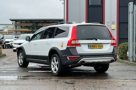 Volvo XC70 2.4 D5 SE Lux Estate 5dr Diesel Auto AWD Euro 6 (s/s) (220 ps) 20