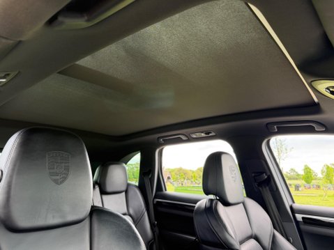 Porsche Cayenne 4.2 TD V8 S TiptronicS 4WD Euro 6 (s/s) 5dr 96