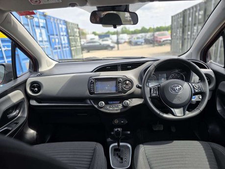 Toyota Yaris 1.5 VVT-h Icon Hatchback 5dr Petrol Hybrid E-CVT Euro 6 (s/s) (100 ps) 15