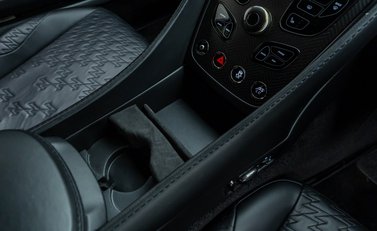 Aston Martin Vanquish ZAGATO 24