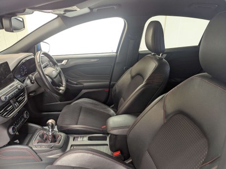 Ford Focus 1.0 Focus ST-Line X 5dr 35