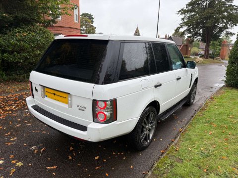 Land Rover Range Rover 4.4 V8 Vogue SE Station Wagon 5dr Petrol Automatic (352 g/km, 295 bhp) 7