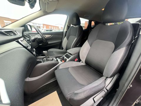 Nissan Qashqai 1.2 Qashqai N-Connecta DiG-T CVT 5dr - NATIONAL DELIVERY* 45