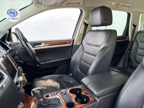 Volkswagen Touareg 3.0 Touareg V6 TSi Hybrid Auto 4WD 5dr 68