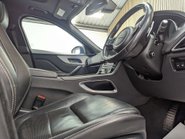 Jaguar F-Pace 2.0 F-PACE R-Sport AWD D Auto 4WD 5dr 30