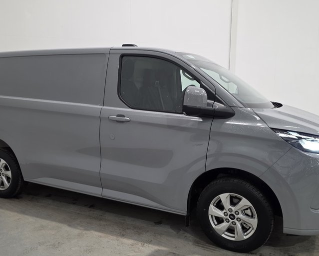 Ford Transit Custom 320L1 H1 PHEV LIMITED VAN ECOBLUE HYBRID 130PS **NEW**