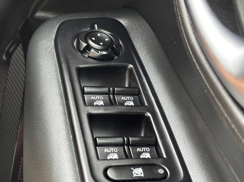 Jeep Renegade S MHEV 26