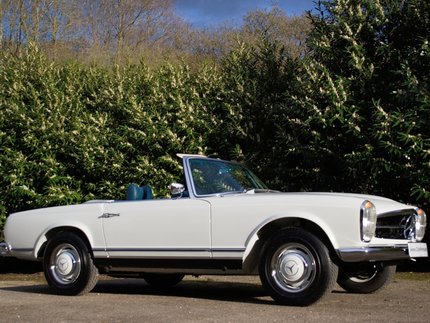 Mercedes-Benz W113 230SL 10