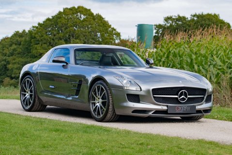 Mercedes-Benz SLS AMG 3