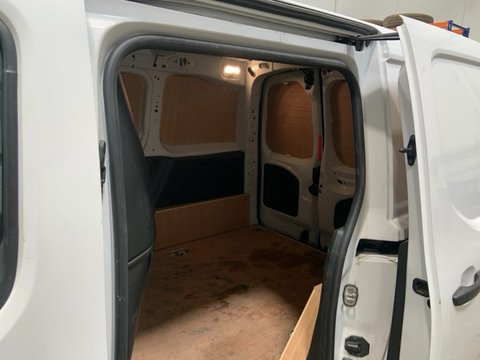 Peugeot Partner BLUEHDI PROFESSIONAL PREMIUM PLUS L1 9