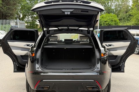 Land Rover Range Rover Velar R-DYNAMIC HSE - ALL BLACK - SLIDING PAN ROOF -2 OWNERS - SERVICE HISTORY 23