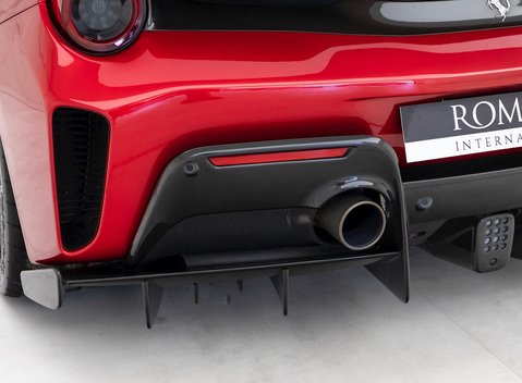 Ferrari 488 Pista 24