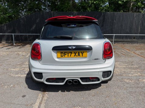 Mini Hatch JOHN COOPER WORKS 7