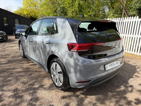 Volkswagen ID.3 Pro Performance 58kWh Life Auto 5dr 9