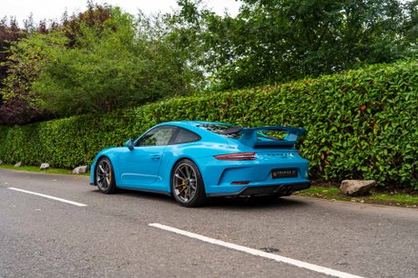 Porsche 911 GT3 WARRANTY. CLUBSPORT PACKAGE. MANUAL. PCCBS. CARBON INTERIOR. FRONT LIFT. 4