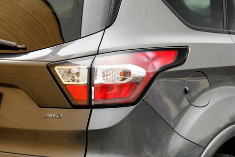 Ford Kuga ST-LINE EDITION TDCI 9