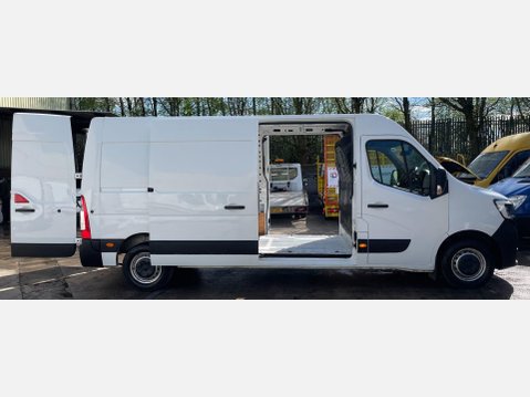 Renault Master 2.3 dCi 35 Business FWD LWB Medium Roof Euro 6 4dr 8