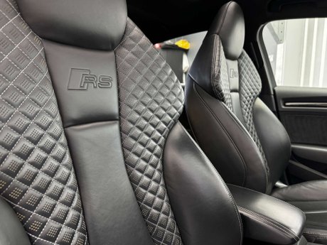 Audi RS3 2.5 TFSI GPF Audi Sport Edition Saloon 4dr Petrol S Tronic quattro Euro 6 ( 16