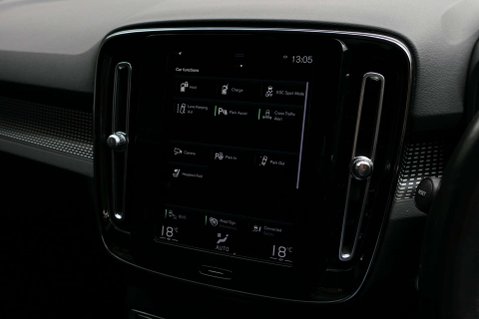Volvo XC40 1.5 XC40 R-Design T4 Recharge Auto 5dr 29