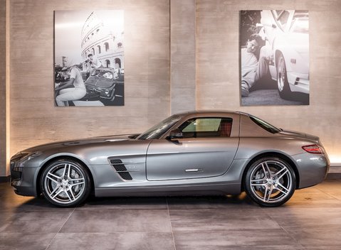 Mercedes-Benz SLS AMG 2