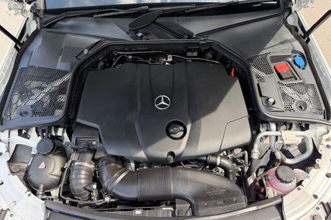 Mercedes-Benz C Class C 250 D AMG LINE PREMIUM PLUS CABRIOLET - 19 INCH ALLOYS - FULL SERVICE HIS 57