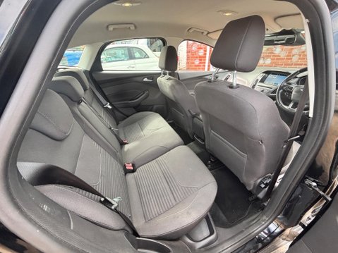 Ford Focus 1.0T EcoBoost Titanium Euro 6 (s/s) 5dr 22