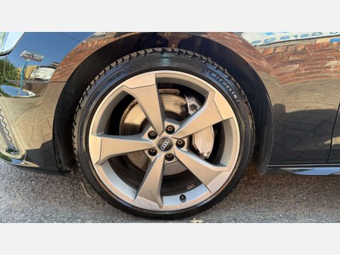 Audi A4 2.0 A4 Black Edition 45 TFSI Quattro Semi-Auto 4WD 5dr 39