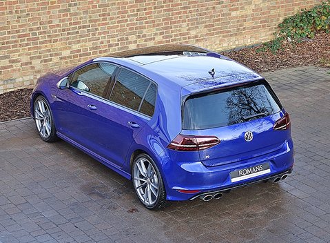 Volkswagen Golf R 9