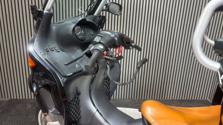 BMW C1 2002 ONLY 8K 1 OWNER GREAT LOOKING SCOOTER 125CC WITH A ROOF!! 15