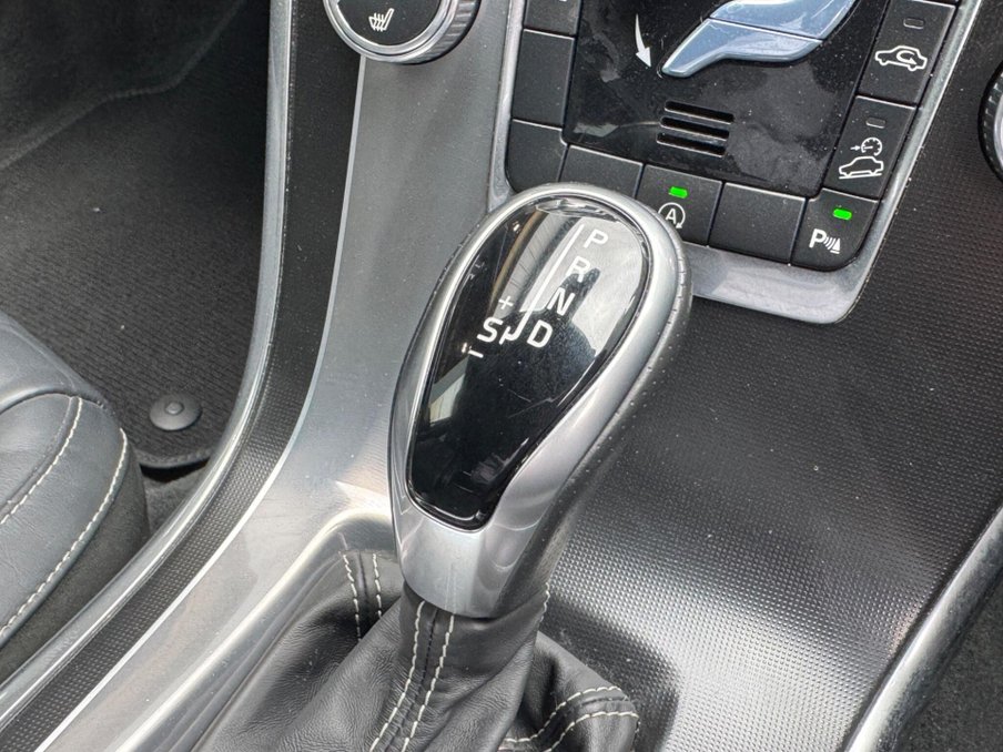 2017 Volvo XC60 — image 23