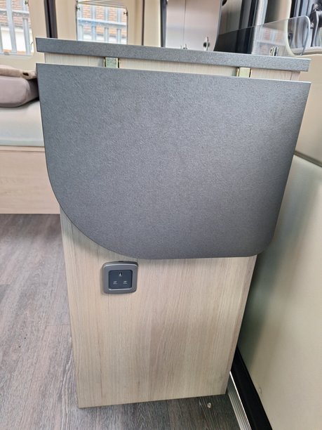 Chausson 33 Line V594 2020 16